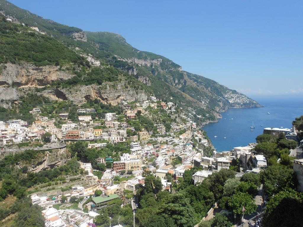 Appartamento Casa Le Terrazze Positano Camera foto